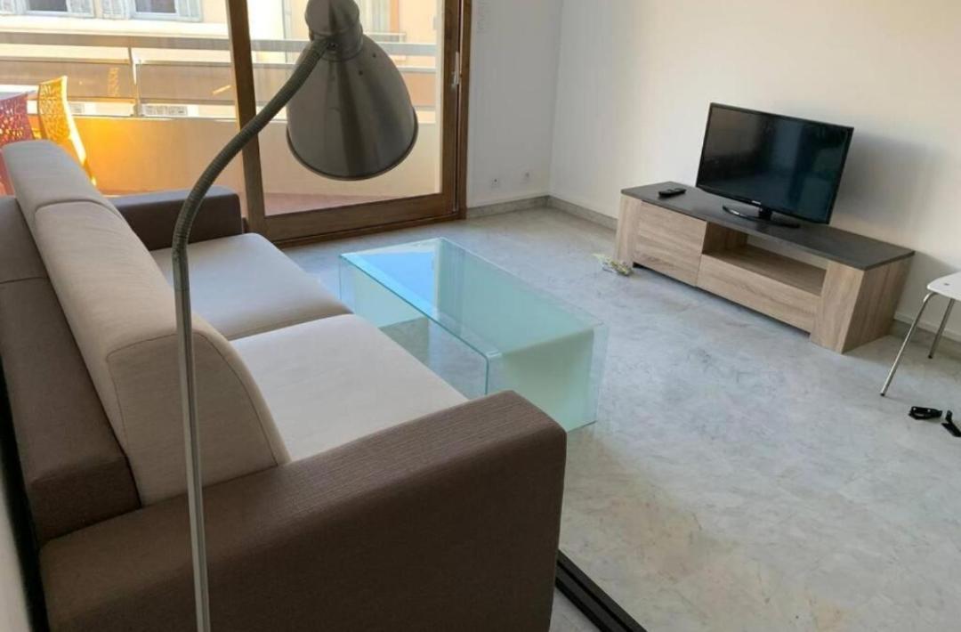 Apartment In Ницца Экстерьер фото